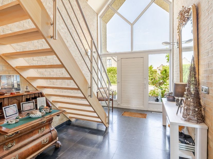 gt;LiggingWelkom in deze ruime en elegante villa, gelegen in de rustige en groene omgeving van Speltreep 22 te Assenede. Deze eigendom biedt het perfe