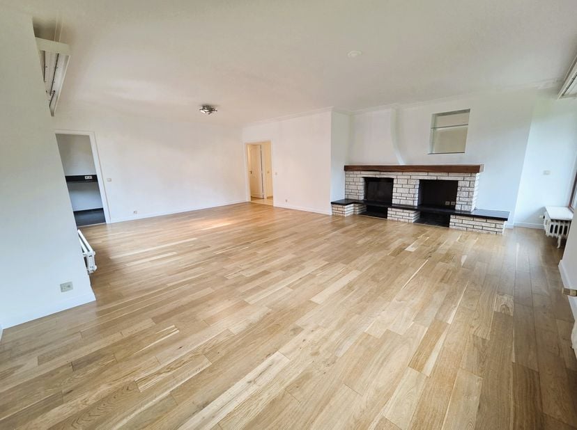 Appartement te huur
                    in 1150 Sint-Pieters-Woluwe