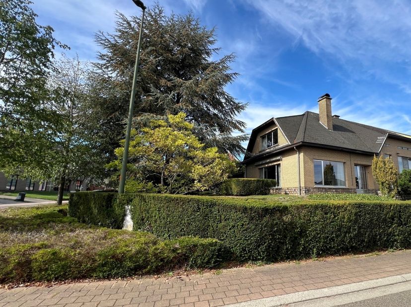 Huis te koop in Parelsbergstraat 13,
                    3290 Diest