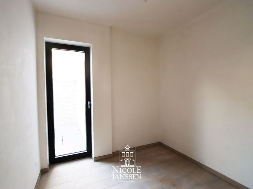 Appartement te koop
                    in 3680 Maaseik