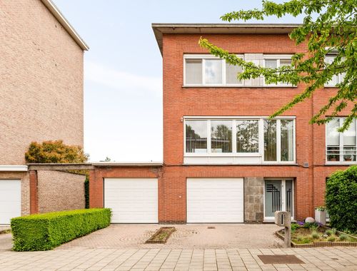                                         Bel-étage à vendre à Merksem, € 419.000
