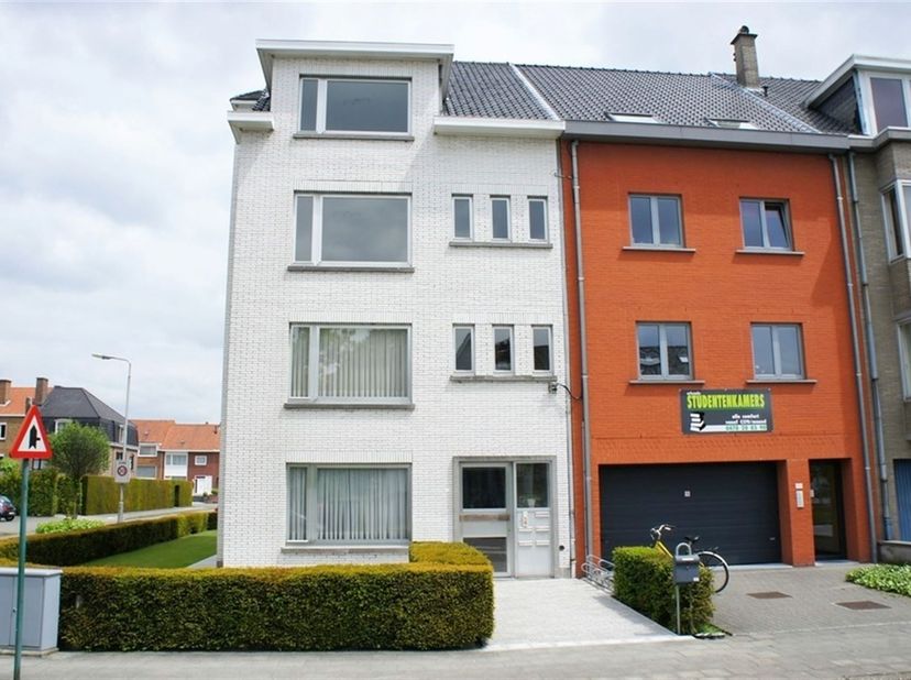 Appartement à louer
                    à 8500 Kortrijk