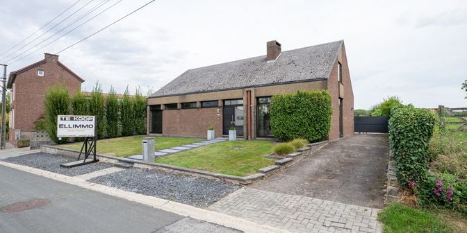 Huis te koop in Herenstraat 14, 3730 Sint-Huibrechts-Hern