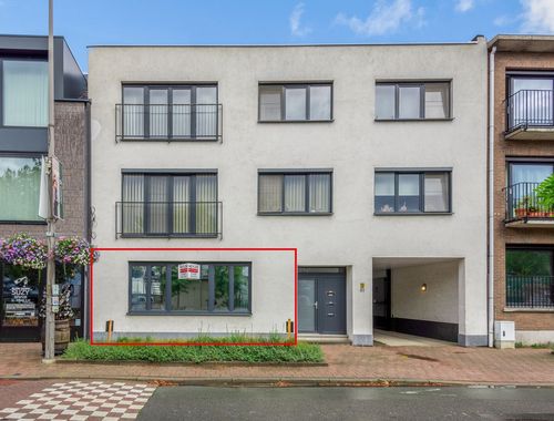                                         Gelijkvloers app. te koop in Burcht, € 354.000
