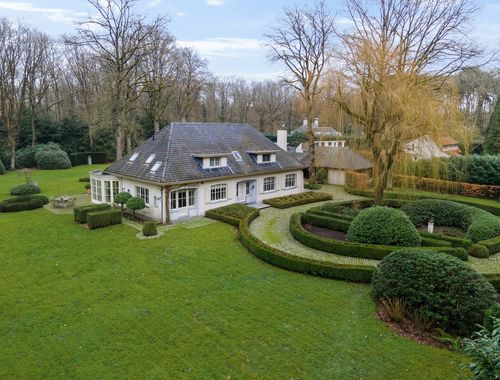                                         Villa te koop in 's Gravenwezel, € 1.395.000
