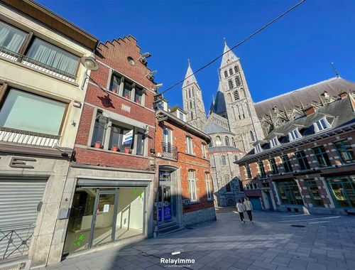                                         Bâtiment commercial à vendre à Tournai, € 195.000
