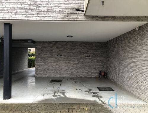                                         Garage te huur in Lochristi, € 120
