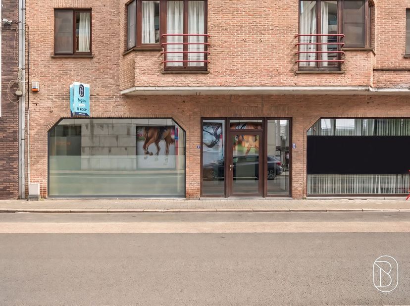 Huis te koop in Holstraat 74,
                    8790 Waregem
