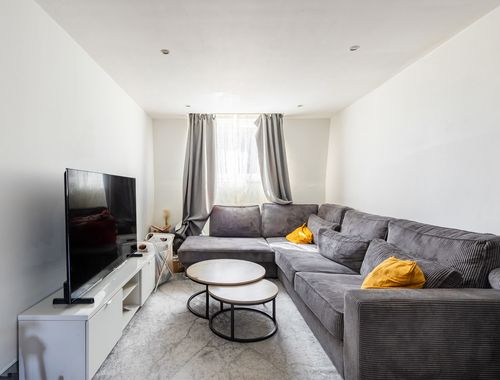                                         Appartement à vendre à Schaerbeek, € 195.000
