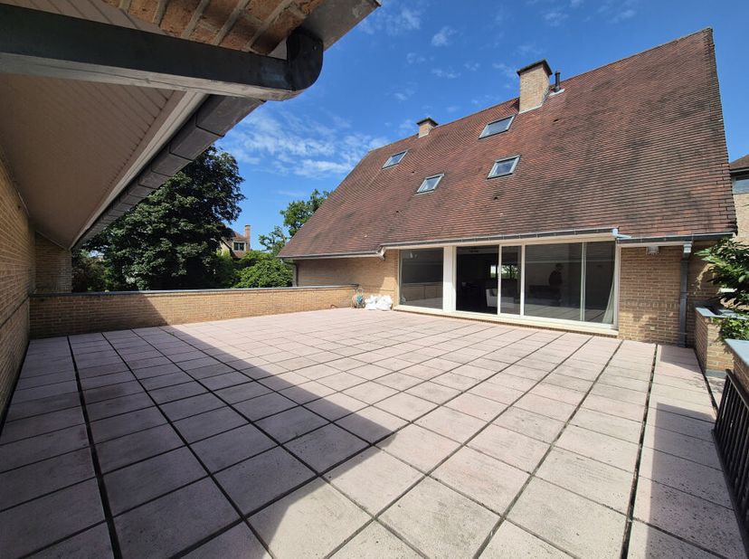 Appartement te huur
                    in 1180 Ukkel