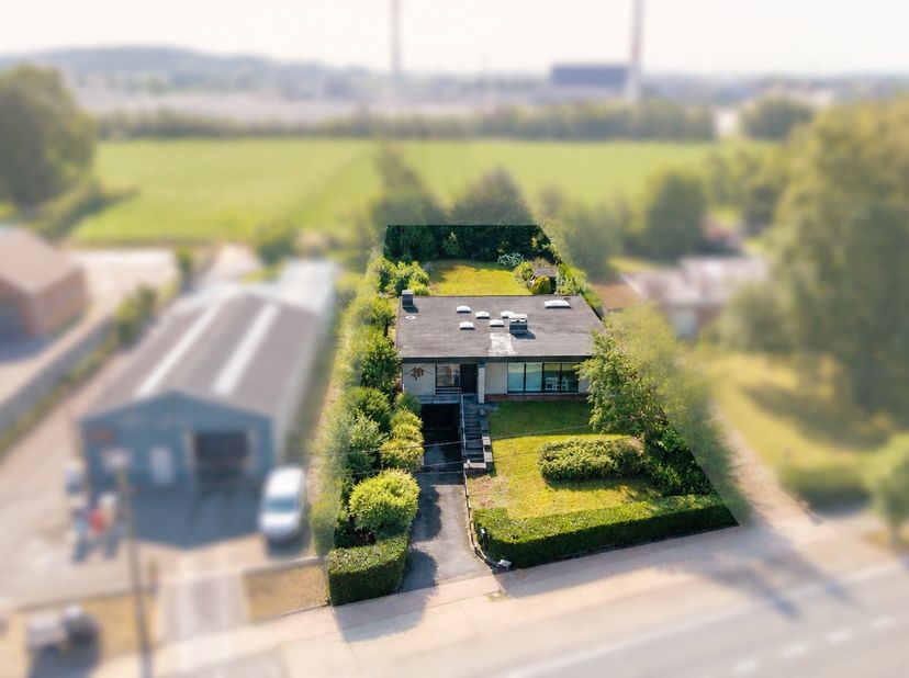 Huis te koop in Etienne Balcaenstraat 5,
                    8580 Avelgem
