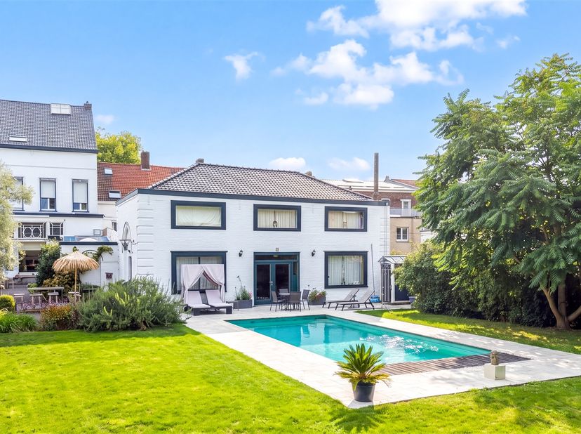 Huis te koop in ,
                    7700 Moeskroen