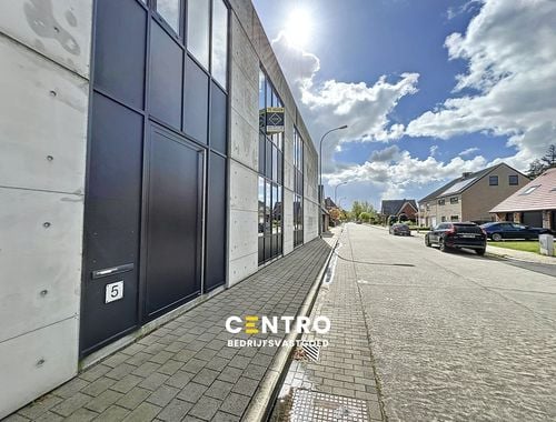                             Espace de bureaux à louer à Roeselare
