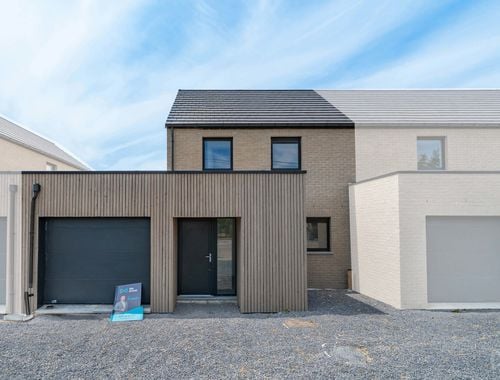                                         Maison à vendre à Philippeville, € 277.000
