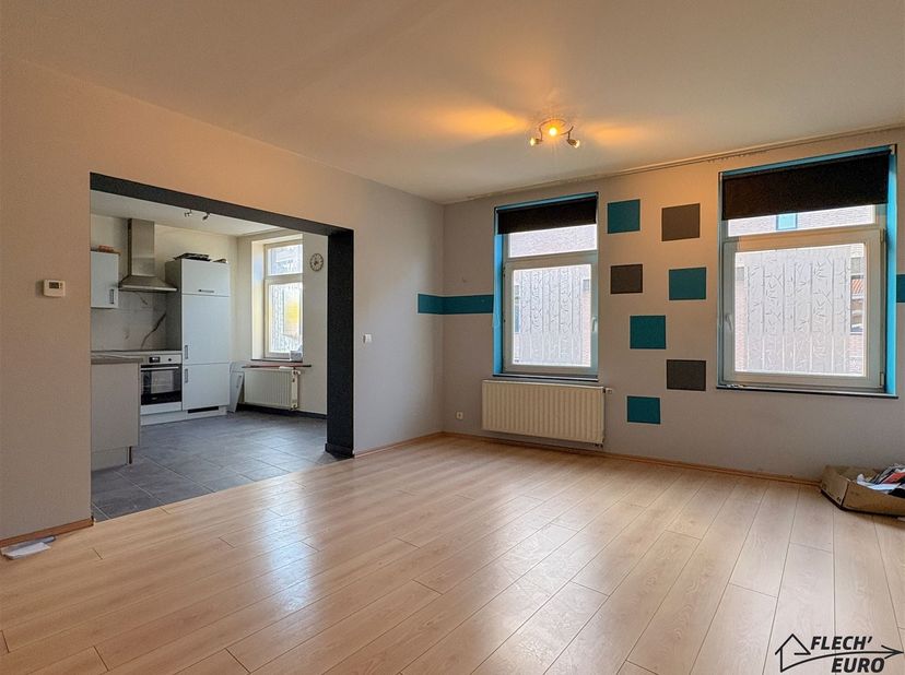 En plein coeur de Verviers, cet appartement allie confort et praticité, idéal pour les citadins dynamiques ou pour un investissement. L'emplacement de