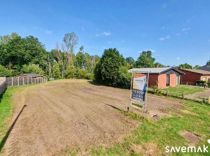 Terrain à vendre à Sint-Rochusstraat,
                    2490 Balen
