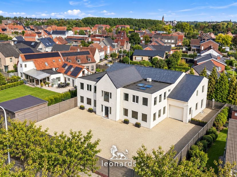 Bedrijfsvastgoed te koop in Lendakkerlaan 46,
                    8930 Lauwe