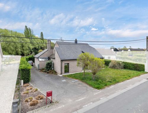                                         Maison à vendre à Aaigem, € 575.000
