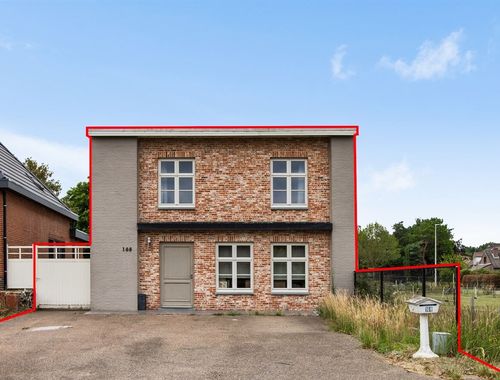                                         Eengezinswoning te koop in Lommel, € 385.000
