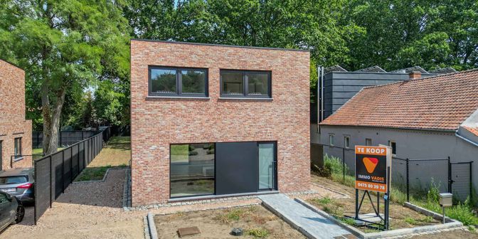 Huis te koop in MOESTUINSTRAAT 19 bus C, 3582 Koersel