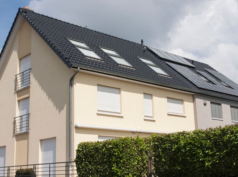 REGION DE BASTOGNE (Tenneville - 20 Km/14 min de Bastogne) : Bel immeuble de rapport entièrement rénové de 10 unités (Excellent investissement) (#1X+6