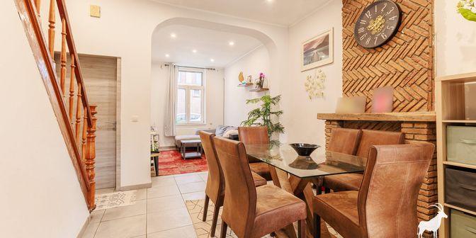 Maison à vendre à 6031 Monceau-sur-Sambre
