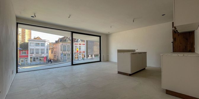 Appartement te koop in Place de Lille 7 bus A-22, 7500 Tournai
