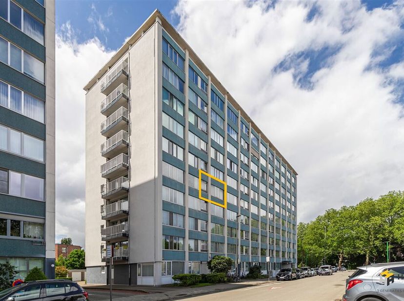 Appartement à rénover (119 m²) avec 3 chambres et terrasse (5 m²) à Deurne.<br />
Ici, vous vivez au pied du Rivierenhof. Grâce à la facilité d'accès