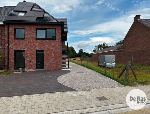                                         Duplex à louer à Zonnegem, € 1.050
