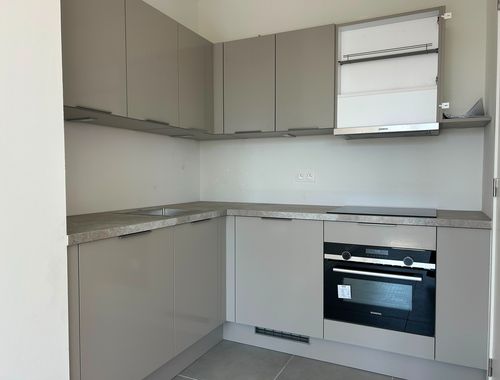                                         Appartement à louer à Lier, € 985
