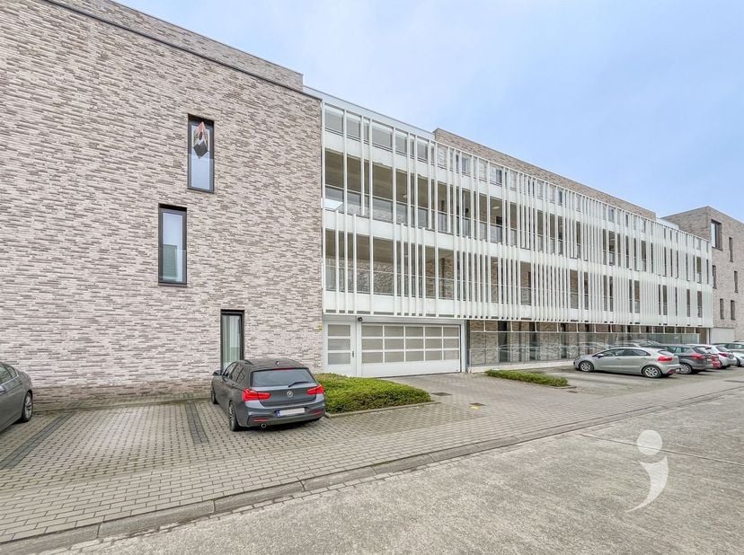 Vous cherchez l'appartement idéal qui allie confort moderne et emplacement central ? Ne cherchez pas plus loin ! Nous vous présentons cet appartement