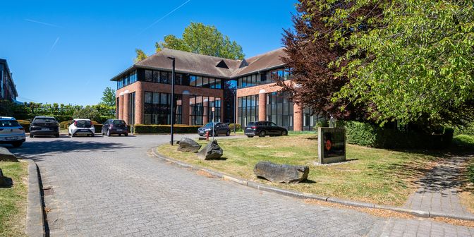 Bedrijfsvastgoed te koop in 1410 Waterloo