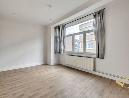                                         Appartement te koop in Elsene, € 320.000
