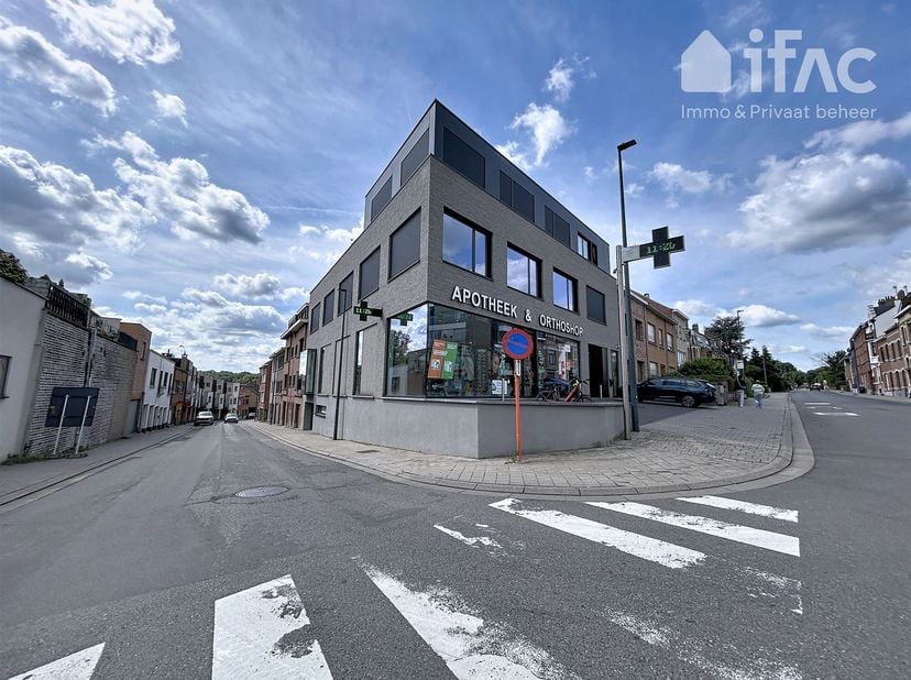 Verscheiden moderne praktijkruimtes te huur in een nieuw gebouw met een toplocatie in het centrum van Tervuren.<br />
<br />
Op de eerste verdieping