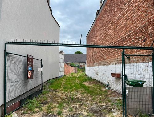                                         Garagebox te koop in Merksem, € 179.000
