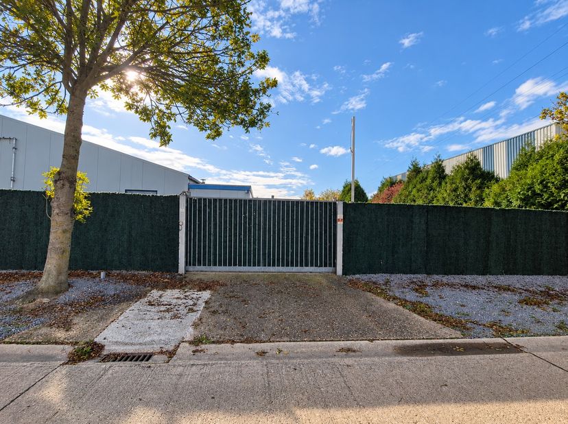 Grond te huur in Bedrijfsweg 3,
                    3620 Lanaken