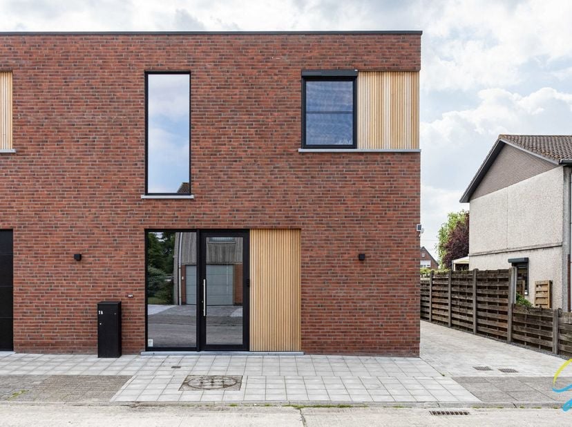 Huis te koop in Kreekstraat 7 bus A,
                    9060 Zelzate