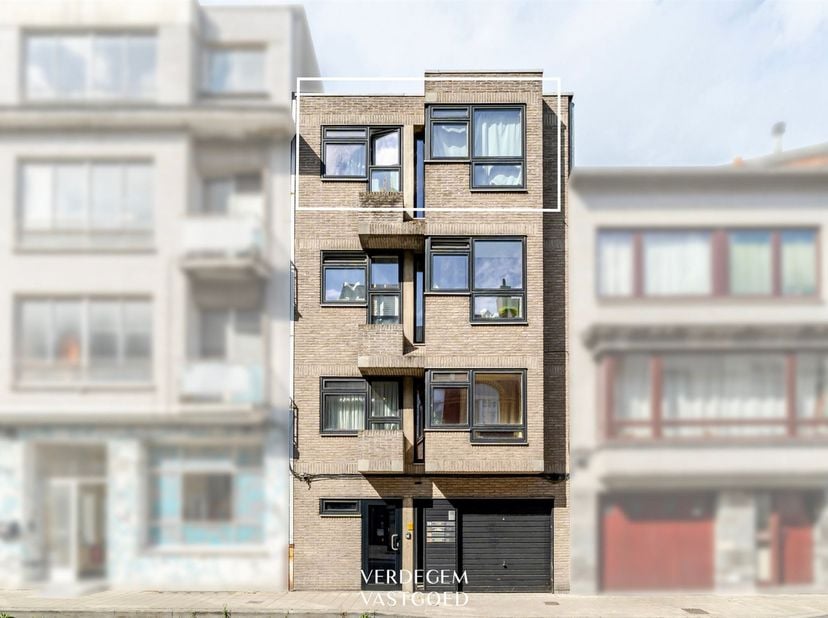 Op een toplocatie aan Sint-Pietersstation vind je dit appartement in een kleine residentie. <br />
Je woont in de Koning Boudewijnstraat, op wandelaf