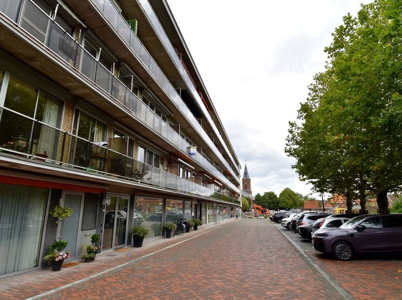 Op zoek naar een lichtrijk en instapklaar appartement op een toplocatie? Of eerder op zoek naar een interessante investering? Dan is dit appartement a