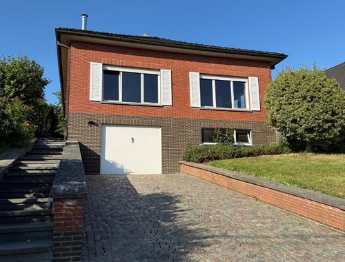                                         Maison à vendre à Sint-Kwintens-Lennik, € 369.999
