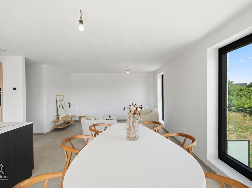 Exclusief en energiezuinig nieuwbouwappartement met ruim terras<br />
<br />
Ontdek dit stijlvolle en hoogwaardig afgewerkte appartement op de eerste