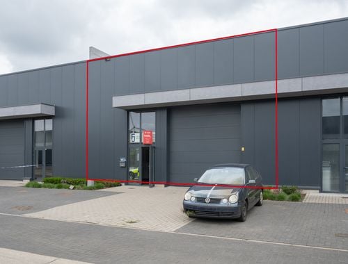                                         Bedrijfsgebouw te koop in Dilsen-Stokkem, € 140.000
