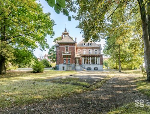                                        Château à vendre à Anzegem, € 990.000
