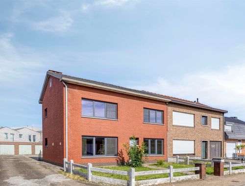                                         Eengezinswoning te koop in Willebroek, € 439.000
