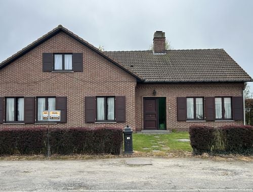                                         Villa te koop in Zeveneken, € 539.000
