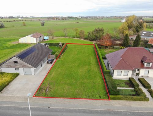                                         Bouwgrond te koop in Krombeke, € 165.000
