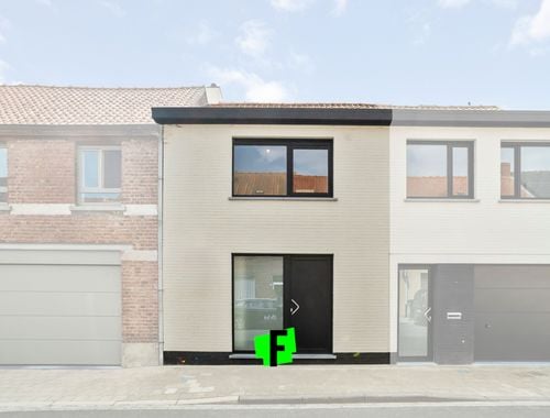                                         Rijwoning te koop in Mesen, € 195.000
