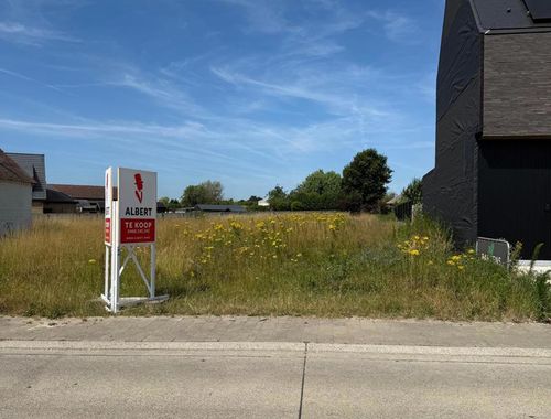                                         Bouwgrond te koop in Smetlede, € 195.000
