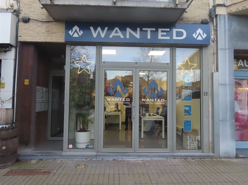 Bien professionnel à louer
                    à 2000 Antwerpen