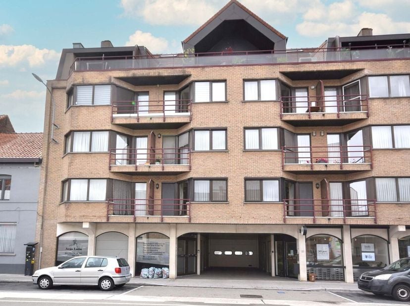 Appartement te koop in Brugsesteenweg 35,
                    8800 Roeselare